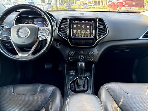 Used 2020 Jeep Cherokee Limited image 4