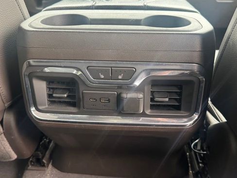 Used 2021 GMC Sierra 1500 Denali w/ Denali Ultimate Package AWD/4WD image 11