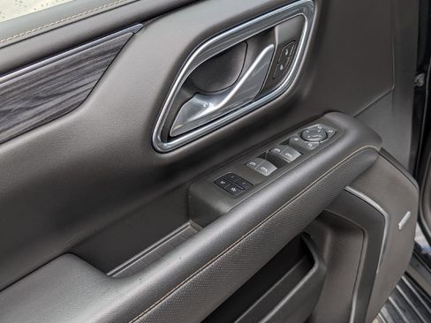 Certified 2022 GMC Yukon SLT w/ SLT Premium Package image 15