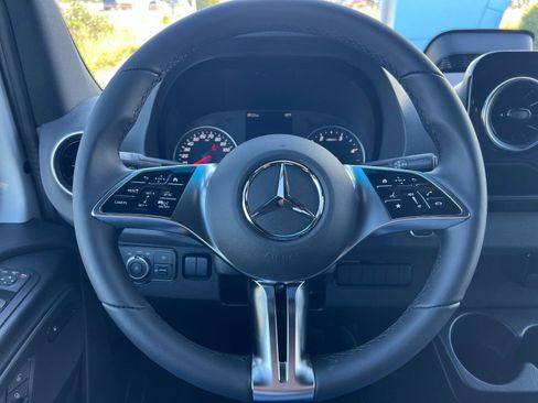 New 2026 Mercedes-Benz Sprinter 2500 image 24