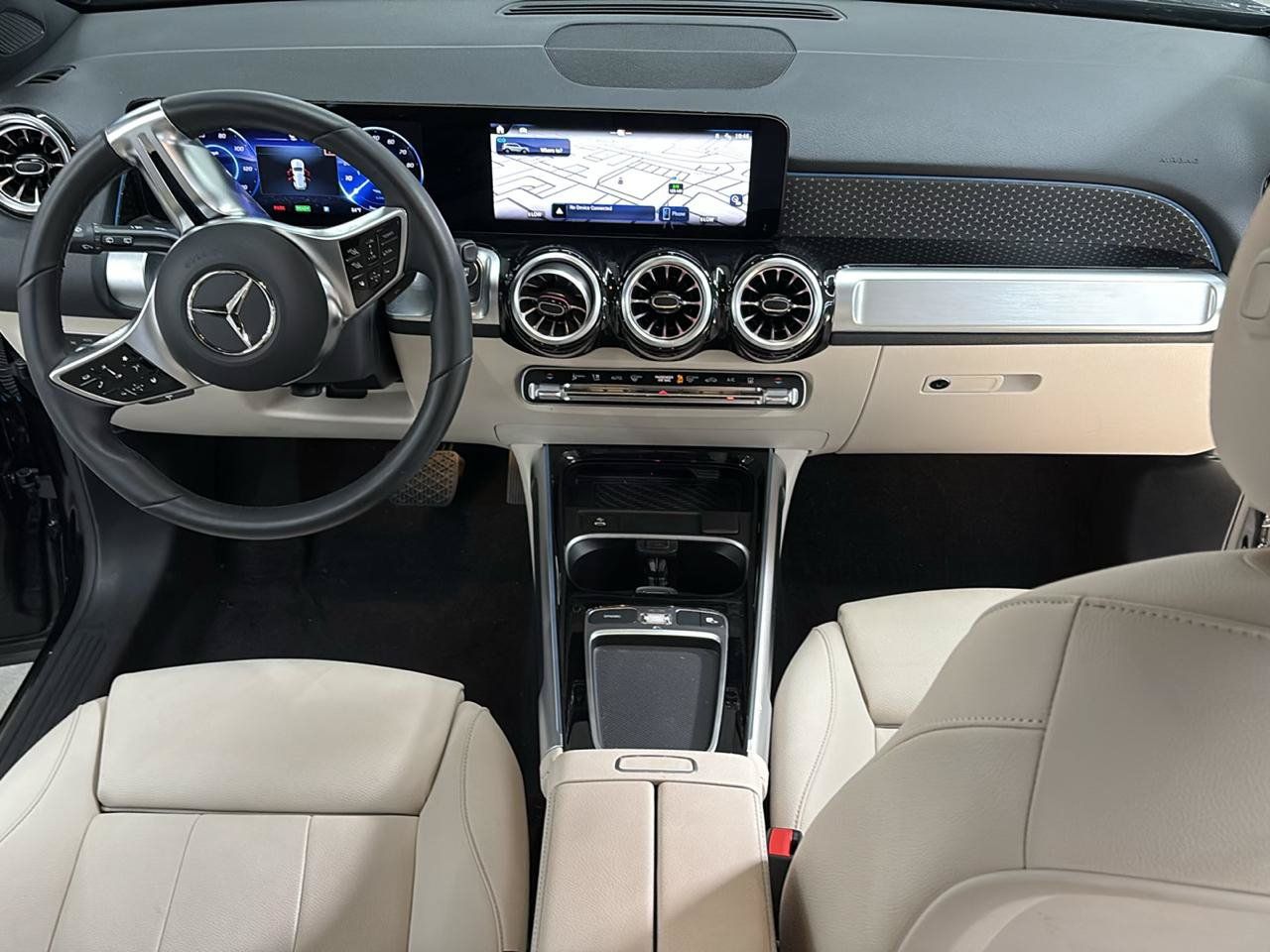 Used 2024 Mercedes-Benz EQB 250+ w/ Winter Package image 18