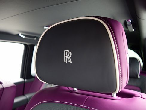 Used 2025 Rolls-Royce Cullinan AWD/4WD image 31