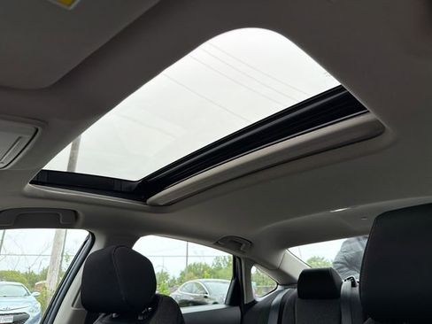 Used 2024 Honda Accord EX image 18