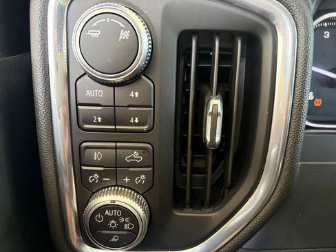 Used 2019 GMC Sierra 1500 SLT w/ SLT Premium Plus Package AWD/4WD image 19
