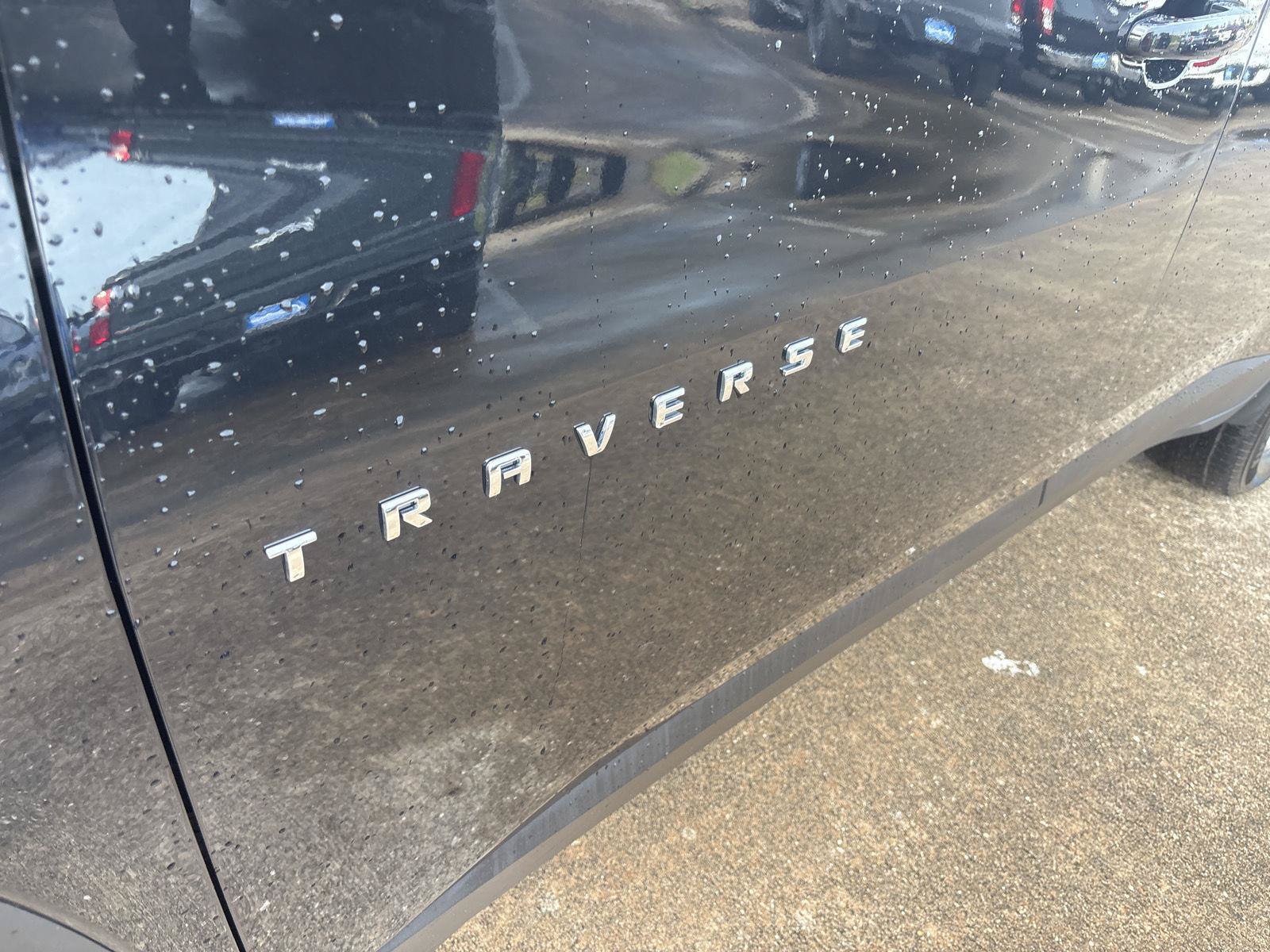Used 2023 Chevrolet Traverse LT AWD/4WD image 23