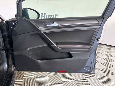 Used 2019 Volkswagen GTI Autobahn image 25