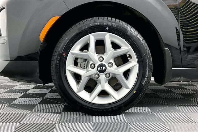 Used 2020 Kia Soul S FWD image 9
