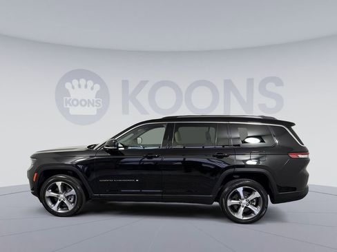 Used 2023 Jeep Grand Cherokee L Limited w/ Luxury Tech Group II image 2