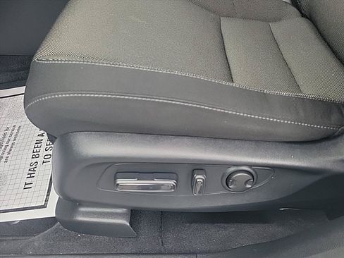 Used 2024 Honda CR-V EX image 15