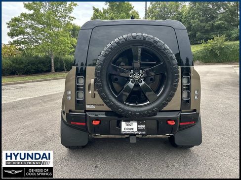 Used 2025 Land Rover Defender 110 X AWD/4WD image 6