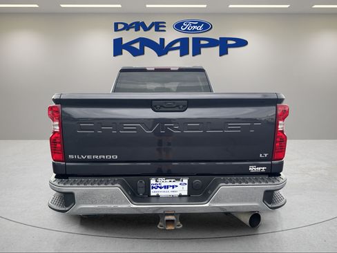 Used 2024 Chevrolet Silverado 2500 LT AWD/4WD image 6