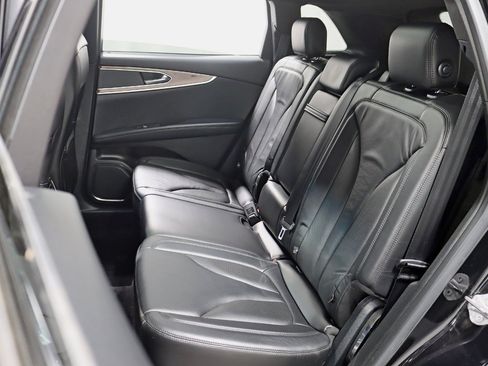 Used 2016 Lincoln MKX Select w/ Climate Package FWD image 24