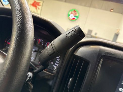 Used 2019 Chevrolet Silverado 2500 W/T w/ WT Convenience Package image 29