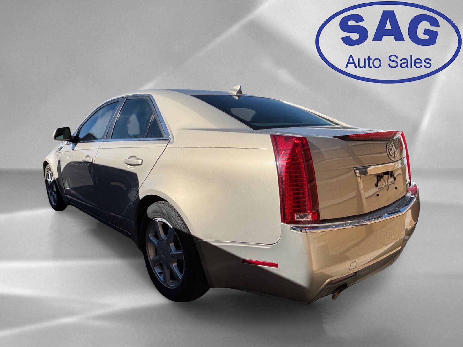 Used 2009 Cadillac CTS 3.6 w/ Wood Trim Package RWD image 4