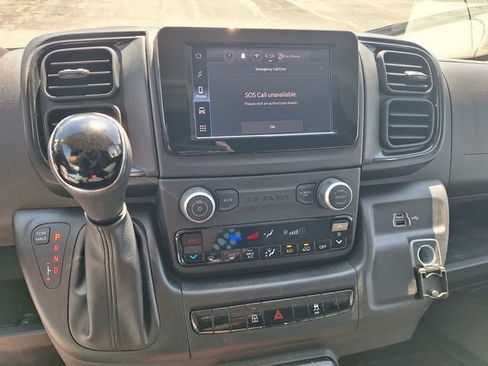 Used 2025 RAM ProMaster 2500 w/ U-Haul Equipment Group FWD image 24