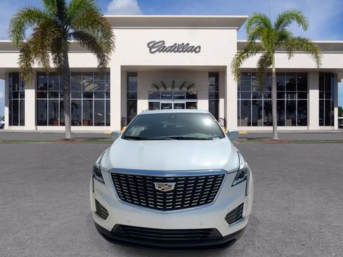 Certified 2023 Cadillac XT5 Luxury w/ LPO, Floor Liner Package FWD image 4
