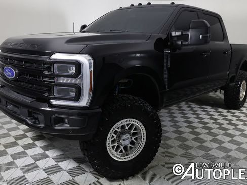 Used 2026 Ford F250 Platinum AWD/4WD image 1