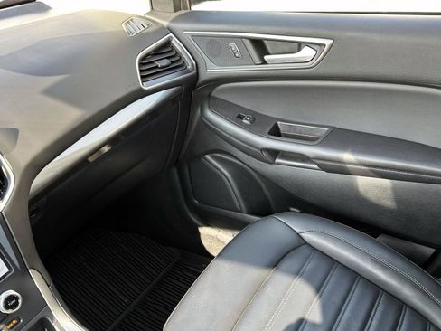Used 2023 Ford Edge SEL w/ Convenience Package image 28