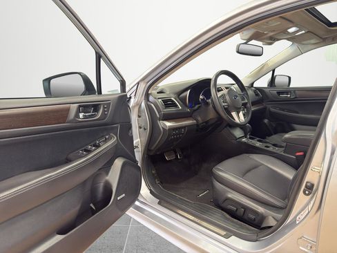 Used 2015 Subaru Legacy 2.5i Limited AWD/4WD image 10
