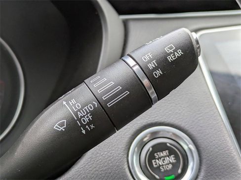 Used 2021 Cadillac XT4 Premium Luxury w/ Driver Awareness Package image 29