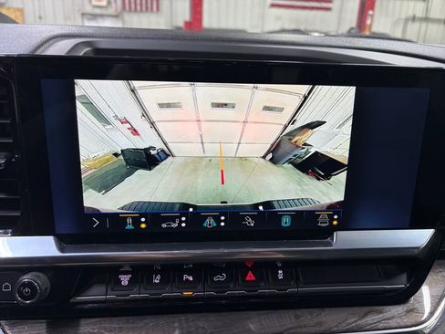 Used 2024 Chevrolet Silverado 3500 LTZ w/ LTZ Convenience Package image 23