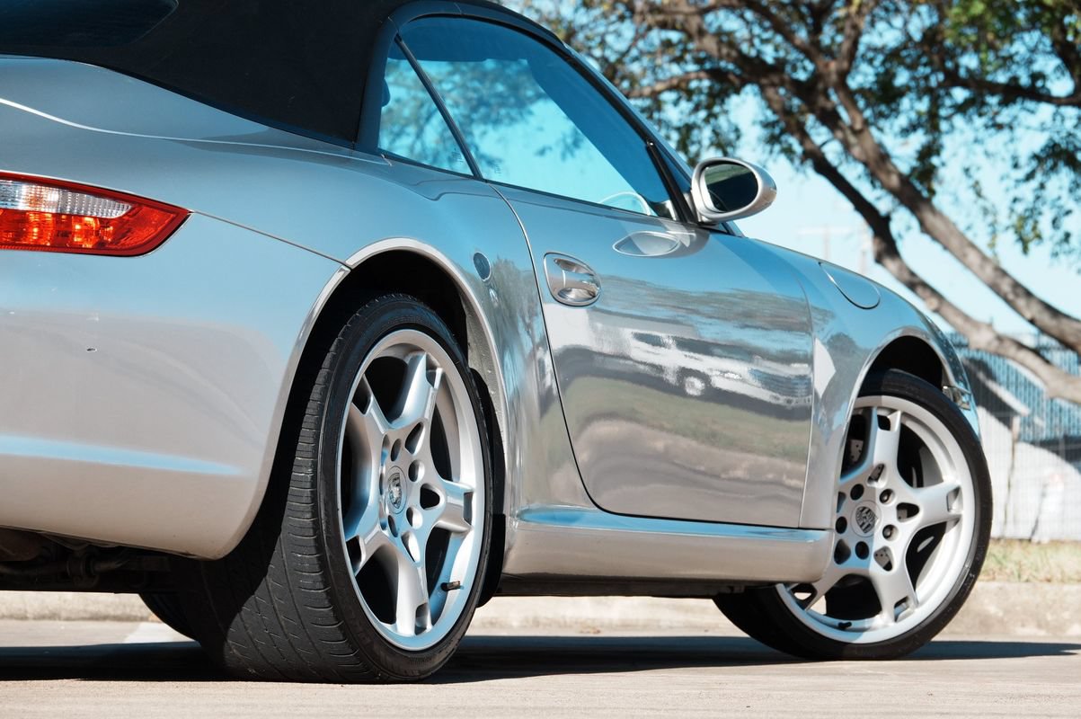 Used 2006 Porsche 911 Carrera 4 AWD/4WD image 35