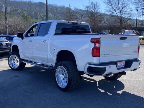 Used 2020 Chevrolet Silverado 1500 High Country w/ Technology Package image 22