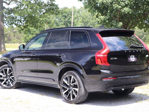 Used 2023 Volvo XC90 T8 Ultimate image 43