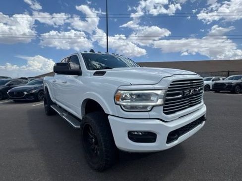 Used 2022 RAM 2500 Laramie AWD/4WD image 3