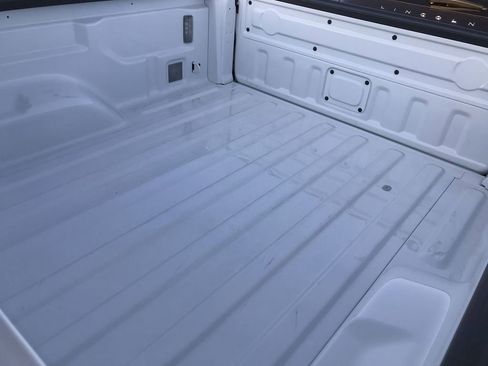 Used 2022 Jeep Gladiator Sport image 23