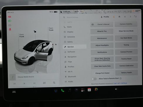 Used 2023 Tesla Model Y Performance AWD/4WD image 29