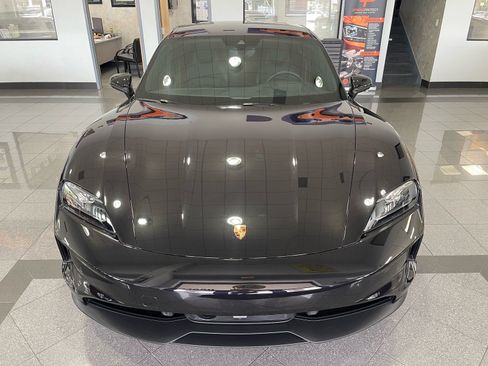Used 2025 Porsche Taycan 4S AWD/4WD image 9