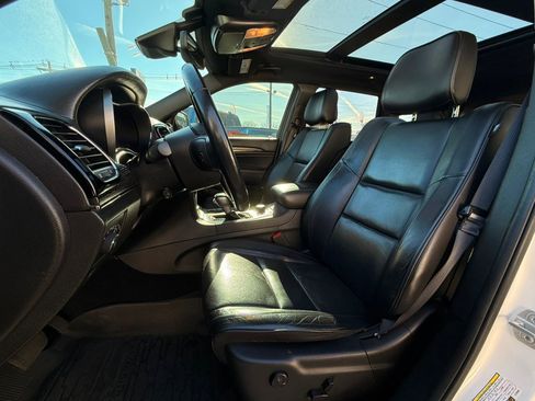 Used 2020 Jeep Grand Cherokee High Altitude image 17