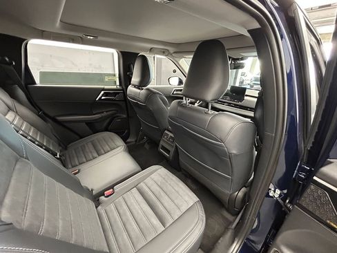 New 2026 Mitsubishi Outlander SE image 50