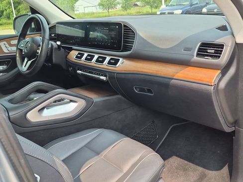 Used 2020 Mercedes-Benz GLE 450 4MATIC w/ MBUX Technology Package image 33