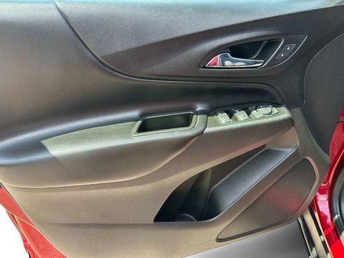 Used 2020 Chevrolet Equinox LT w/ LPO, Floor Liner Package FWD image 14