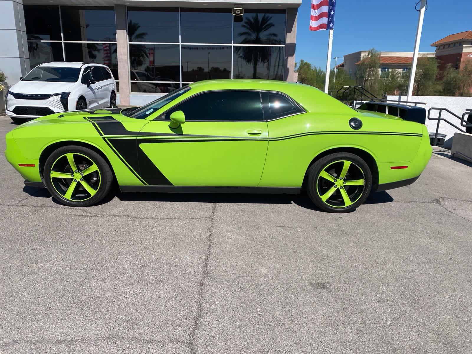 Used 2015 Dodge Challenger R/T w/ Quick Order Package 28B R/T RWD image 8