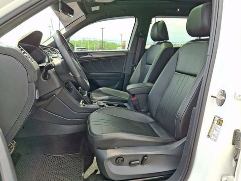 Used 2024 Volkswagen Tiguan SE R-Line AWD/4WD image 15