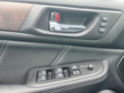 Used 2019 Subaru Outback 2.5i Limited AWD/4WD image 23