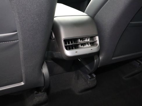 Used 2023 Tesla Model Y Long Range image 12