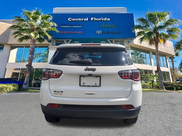 Used 2025 Jeep Compass Latitude w/ Altitude Special Edition AWD/4WD image 6