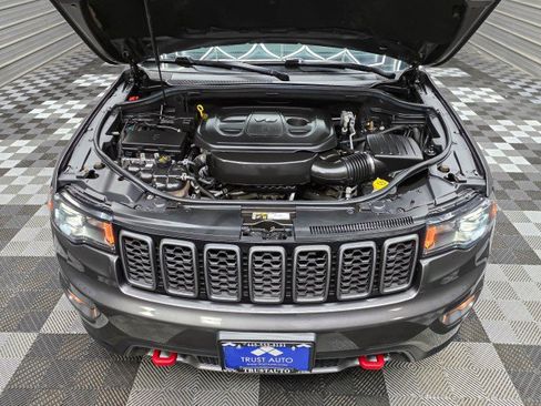 Used 2018 Jeep Grand Cherokee Trailhawk AWD/4WD image 36