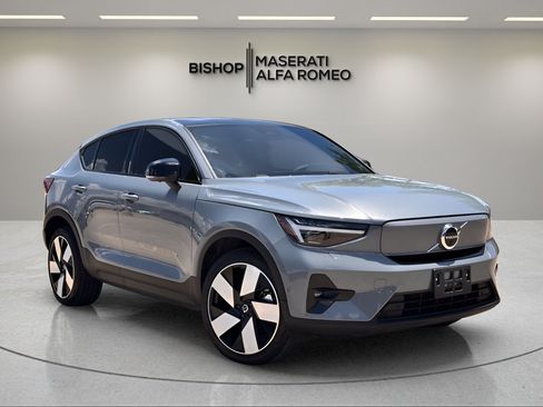 Used 2023 Volvo C40 P8 Recharge Ultimate AWD/4WD image 1