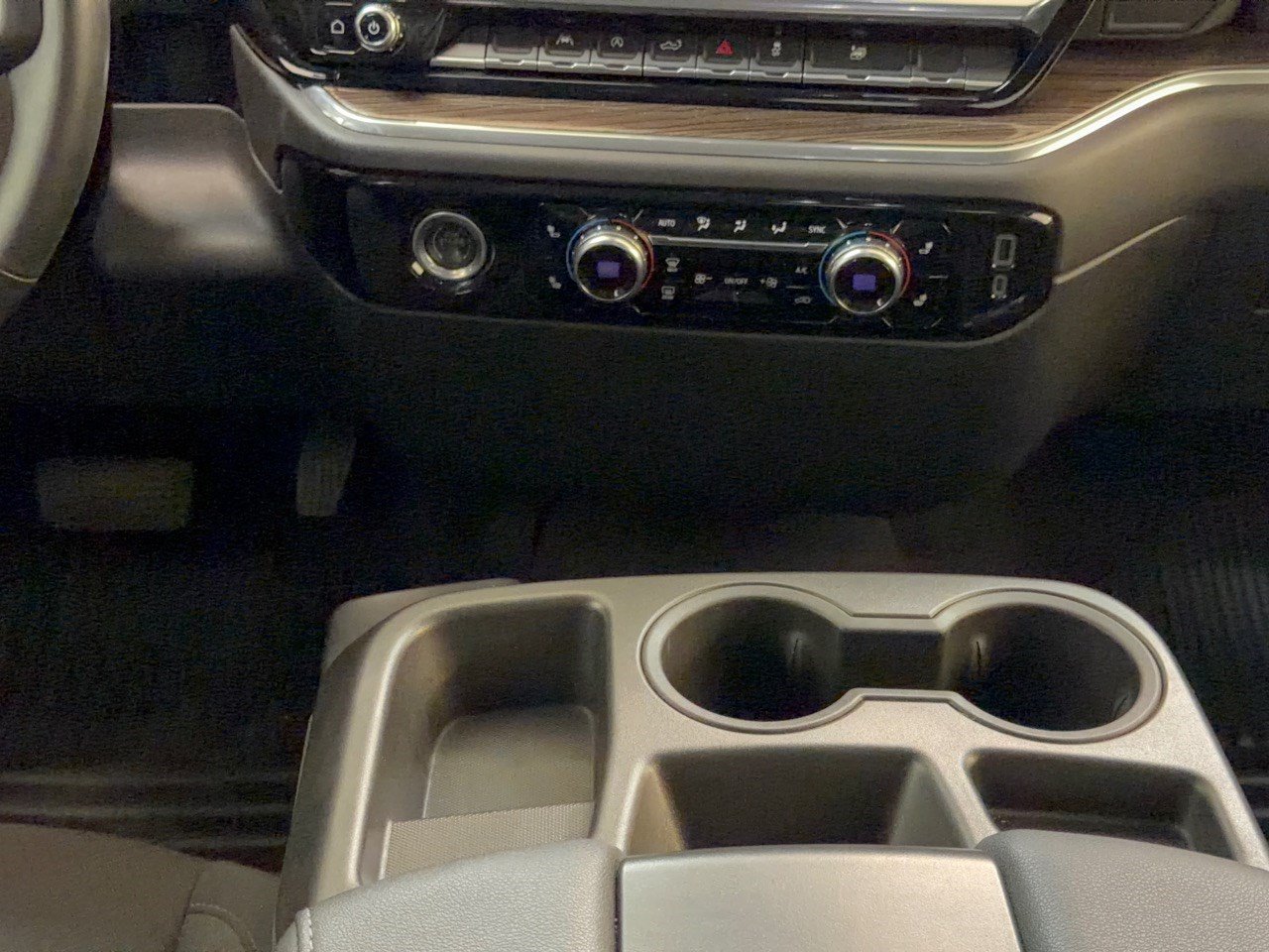 Used 2023 GMC Sierra 1500 Elevation AWD/4WD image 22