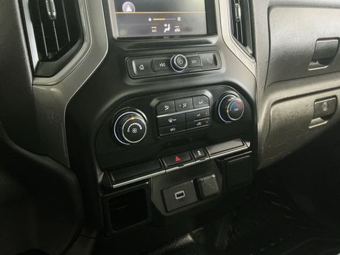 Used 2020 Chevrolet Silverado 1500 W/T AWD/4WD image 21