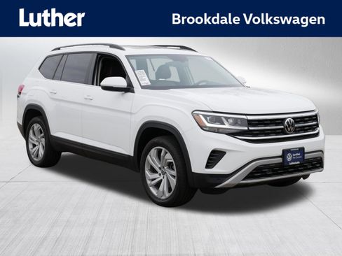 Certified 2023 Volkswagen Atlas SE w/ Panoramic Sunroof Package AWD/4WD image 1