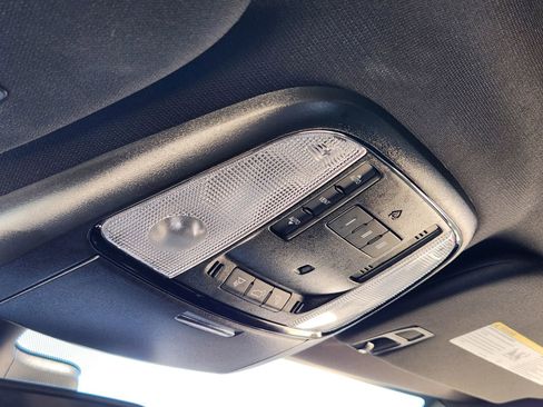 Used 2025 Dodge Durango GT AWD/4WD image 27