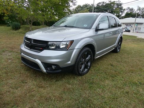 Used 2018 Dodge Journey Crossroad image 1