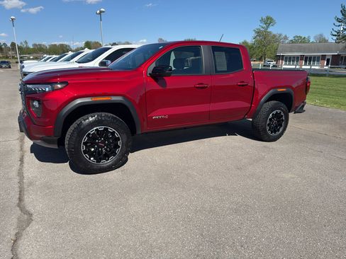 Used 2026 GMC Canyon AT4 w/ Technology Plus Package AWD/4WD image 1