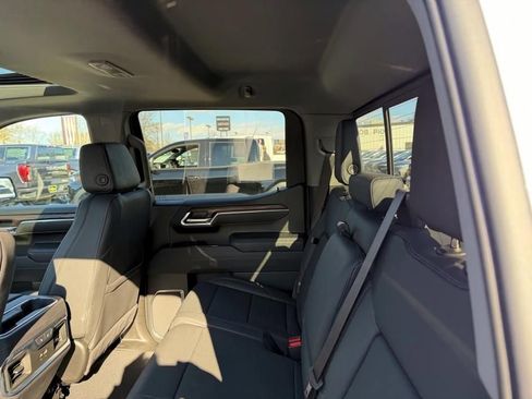 New 2026 GMC Sierra 1500 SLT w/ SLT Premium Plus Package AWD/4WD image 6